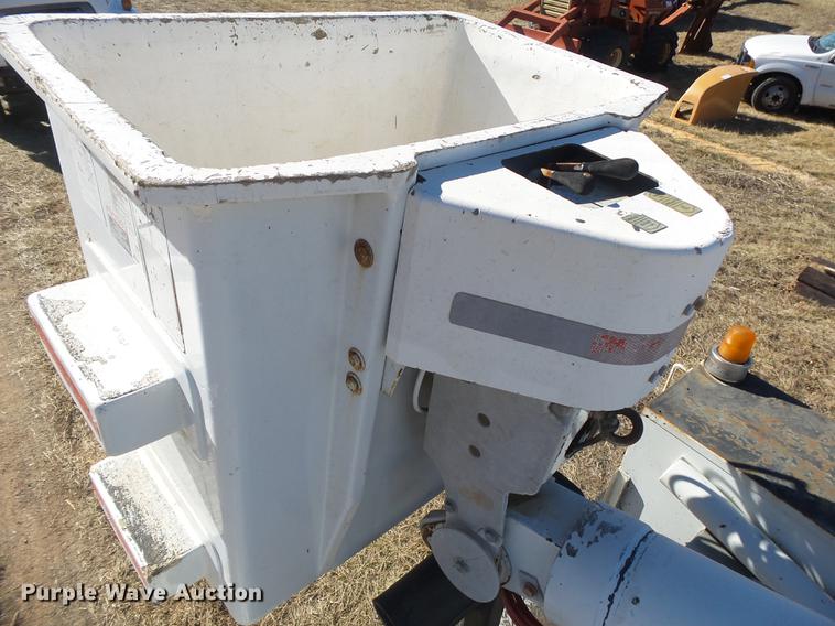 image for item DB7289 1996 Ford F800 Super Duty bucket truck