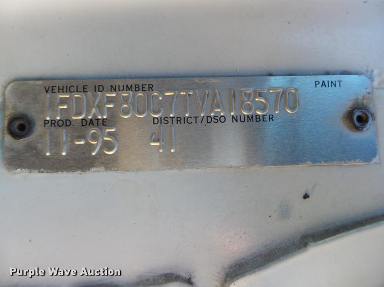 image for item DB7289 1996 Ford F800 Super Duty bucket truck