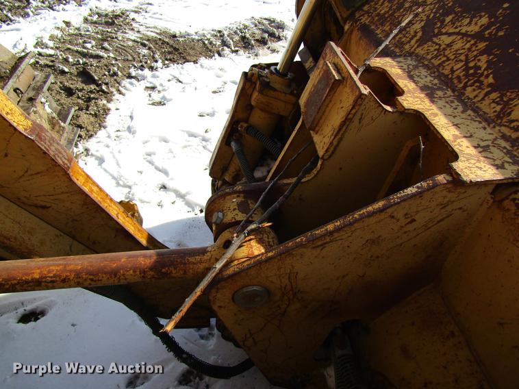 image for item DB9754 1999 Caterpillar 973 track loader