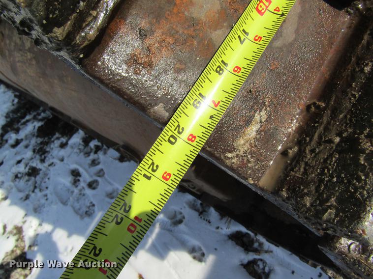 image for item DB9754 1999 Caterpillar 973 track loader