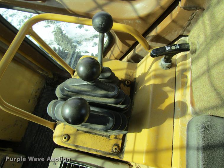 image for item DB9754 1999 Caterpillar 973 track loader