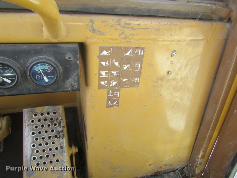 image for item DB9754 1999 Caterpillar 973 track loader