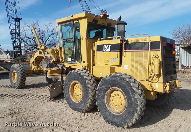 image for item DC5691 1996 Caterpillar 140H motor grader