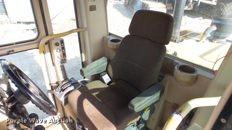 image for item DC5691 1996 Caterpillar 140H motor grader