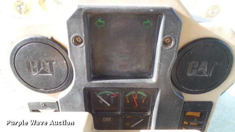 image for item DC5691 1996 Caterpillar 140H motor grader