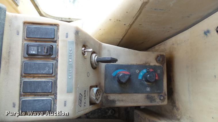 image for item DC5691 1996 Caterpillar 140H motor grader