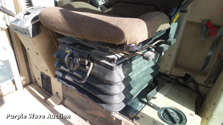 image for item DC5691 1996 Caterpillar 140H motor grader