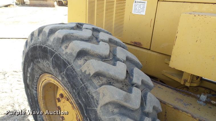 image for item DC5691 1996 Caterpillar 140H motor grader