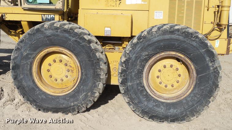 image for item DC5691 1996 Caterpillar 140H motor grader