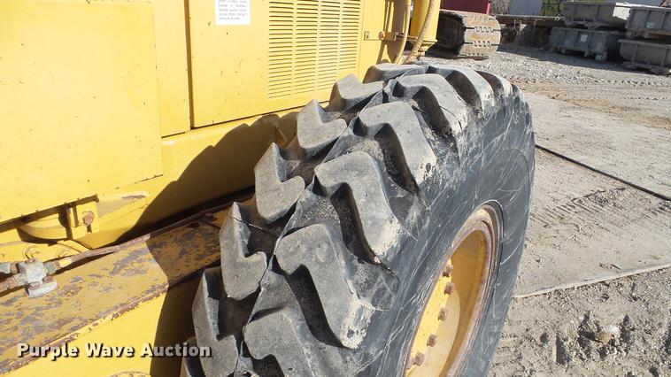 image for item DC5691 1996 Caterpillar 140H motor grader