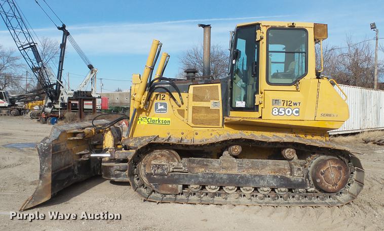 image for item DC5692 1999 John Deere 850C Series II dozer