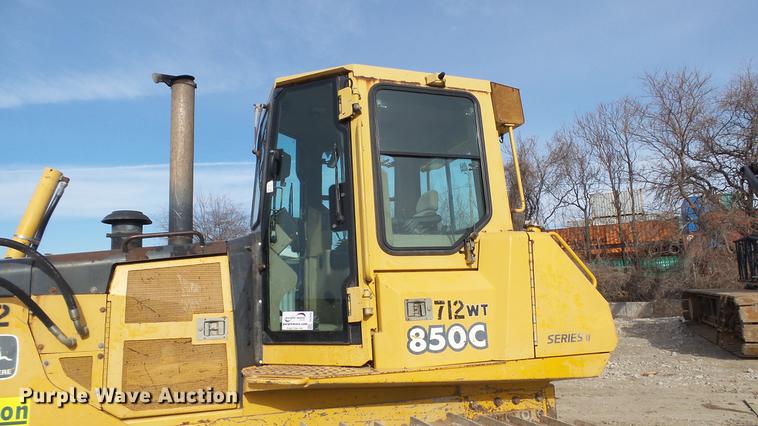 image for item DC5692 1999 John Deere 850C Series II dozer