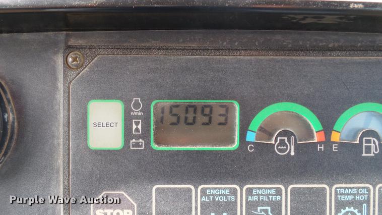 image for item DC5692 1999 John Deere 850C Series II dozer