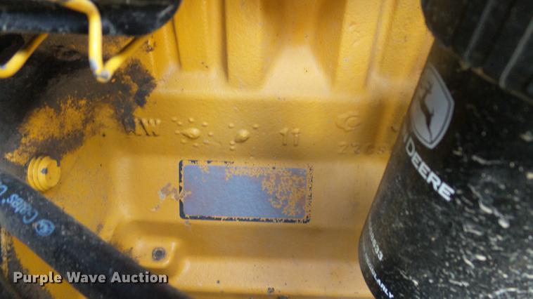 image for item DC5692 1999 John Deere 850C Series II dozer