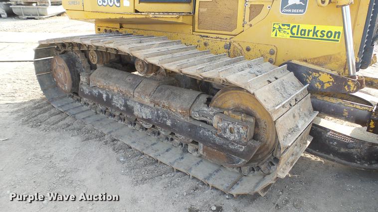 image for item DC5692 1999 John Deere 850C Series II dozer