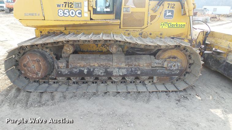 image for item DC5692 1999 John Deere 850C Series II dozer