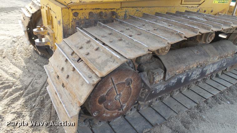 image for item DC5692 1999 John Deere 850C Series II dozer