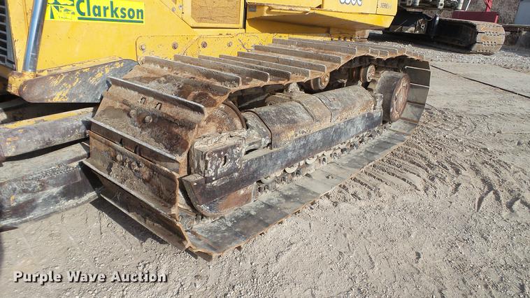 image for item DC5692 1999 John Deere 850C Series II dozer