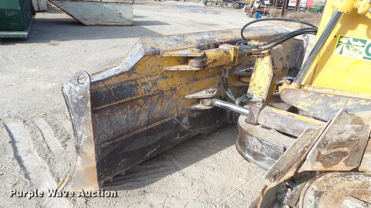 image for item DC5692 1999 John Deere 850C Series II dozer