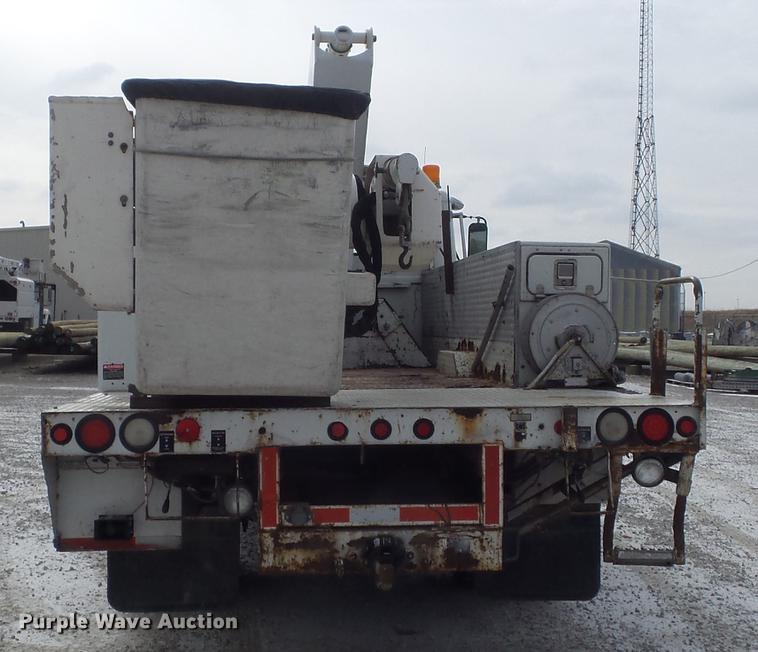 image for item DC7415 2000 Freightliner FL70 bucket truck