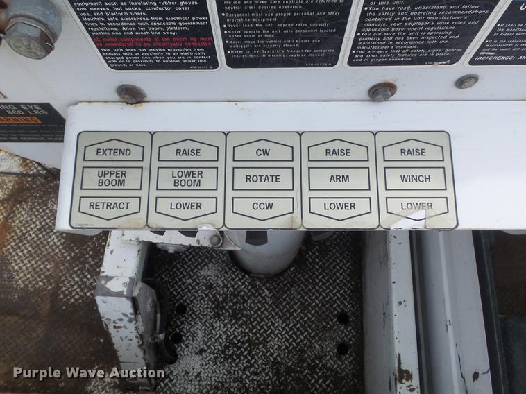 image for item DC7415 2000 Freightliner FL70 bucket truck