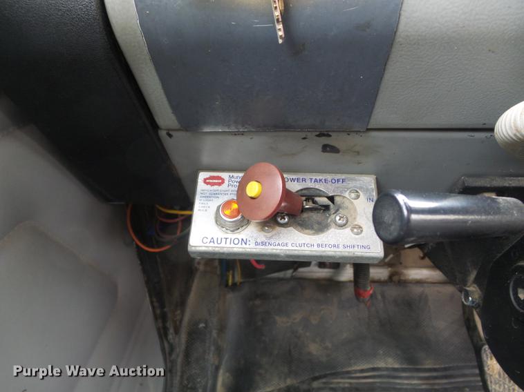 image for item DC7415 2000 Freightliner FL70 bucket truck