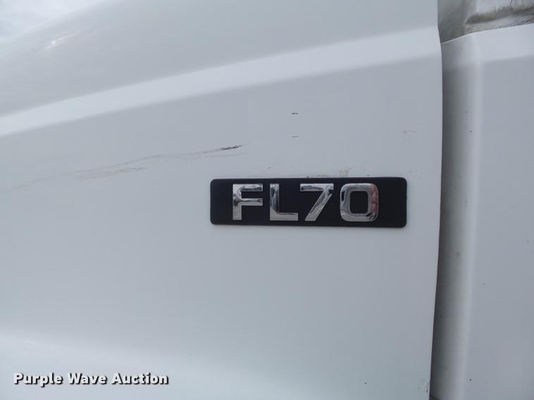 image for item DC7415 2000 Freightliner FL70 bucket truck