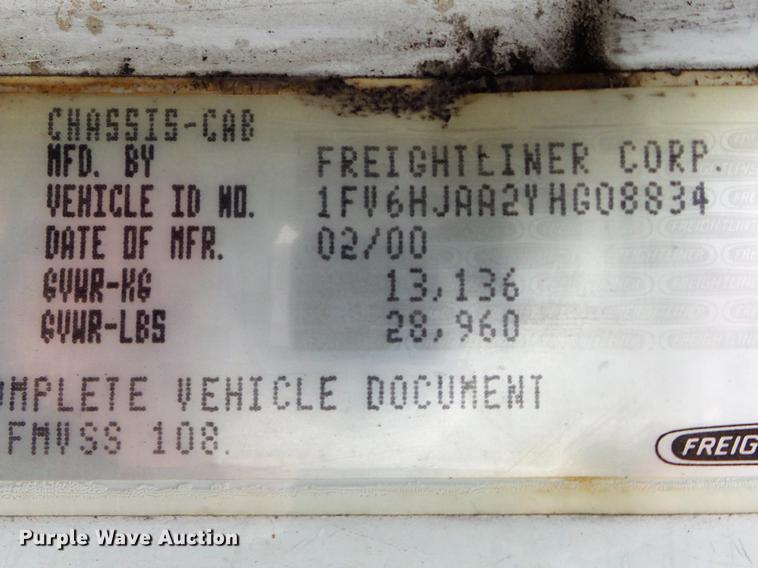 image for item DC7415 2000 Freightliner FL70 bucket truck