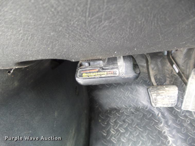 image for item DC7416 2005 GMC C7500 bucket truck