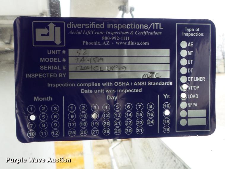 image for item DC7416 2005 GMC C7500 bucket truck