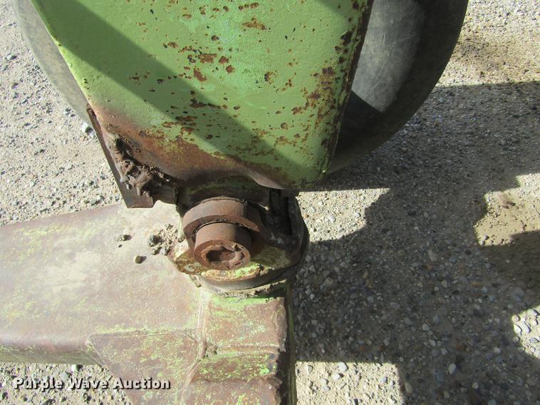 image for item DC8295 Steiger scraper