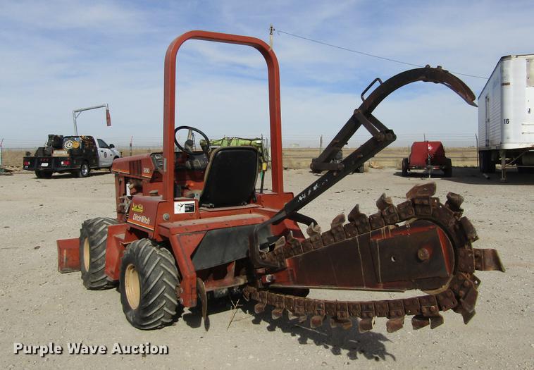 image for item DC8296 1995 Ditch Witch 3610DD trencher
