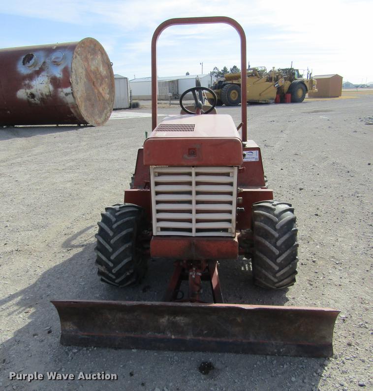 image for item DC8296 1995 Ditch Witch 3610DD trencher
