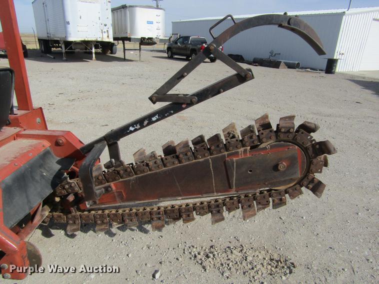 image for item DC8296 1995 Ditch Witch 3610DD trencher