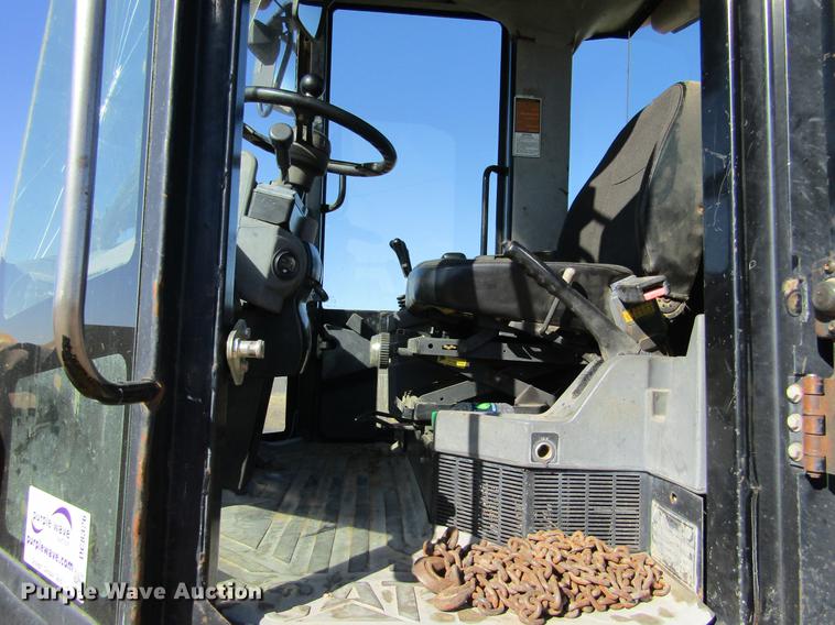 image for item DC8326 2000 Caterpillar 938G wheel loader