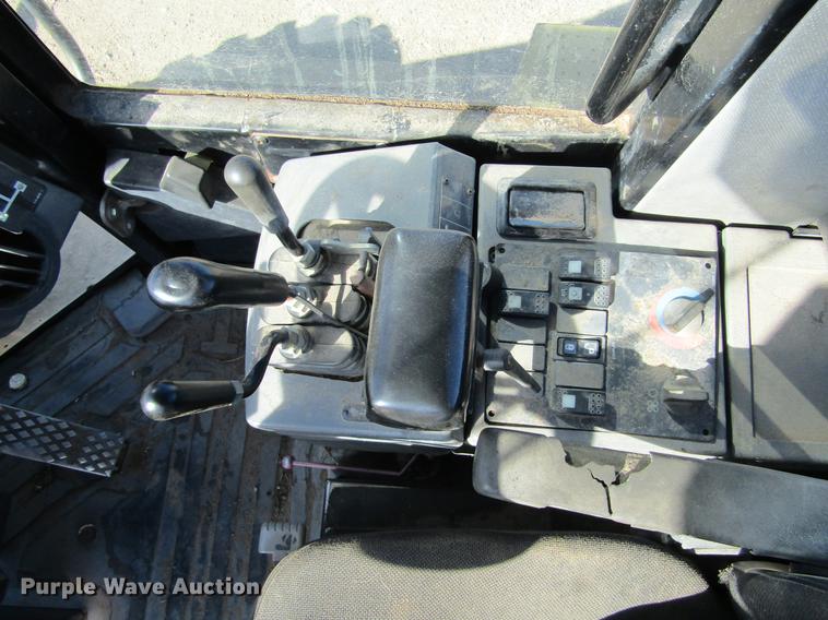 image for item DC8326 2000 Caterpillar 938G wheel loader