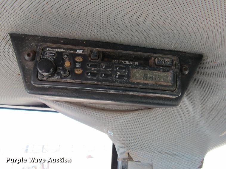 image for item DC8326 2000 Caterpillar 938G wheel loader