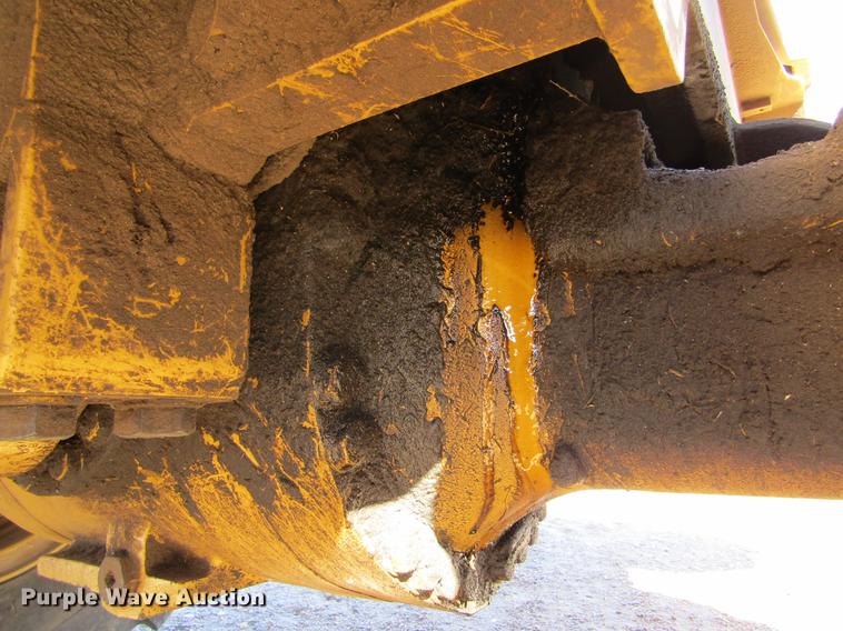 image for item DC8326 2000 Caterpillar 938G wheel loader