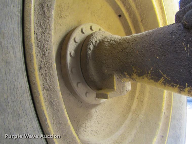 image for item DC8326 2000 Caterpillar 938G wheel loader