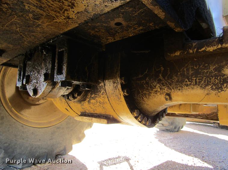 image for item DC8326 2000 Caterpillar 938G wheel loader