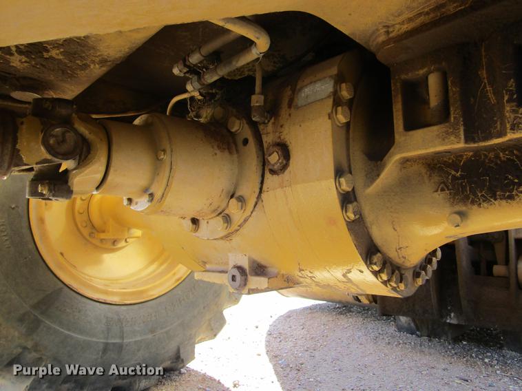 image for item DC8326 2000 Caterpillar 938G wheel loader
