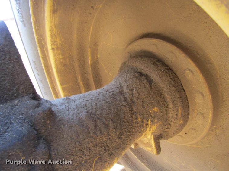 image for item DC8326 2000 Caterpillar 938G wheel loader