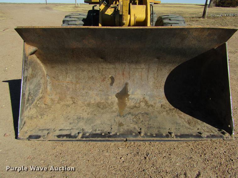 image for item DC8326 2000 Caterpillar 938G wheel loader