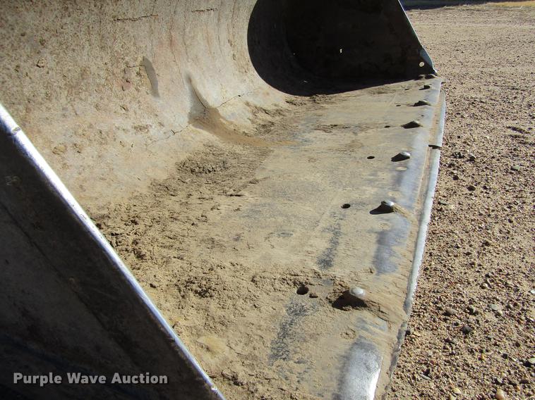 image for item DC8326 2000 Caterpillar 938G wheel loader