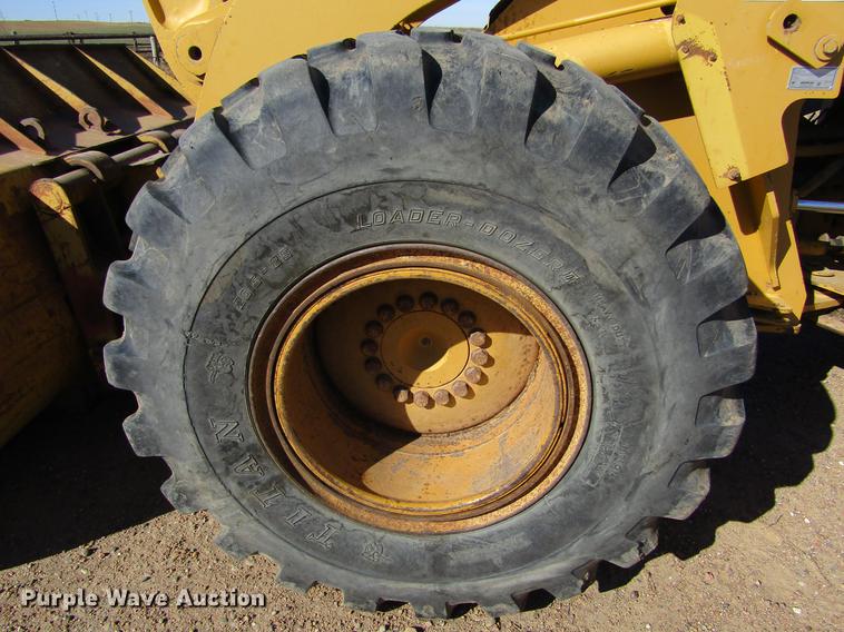image for item DC8326 2000 Caterpillar 938G wheel loader