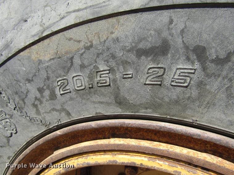 image for item DC8326 2000 Caterpillar 938G wheel loader