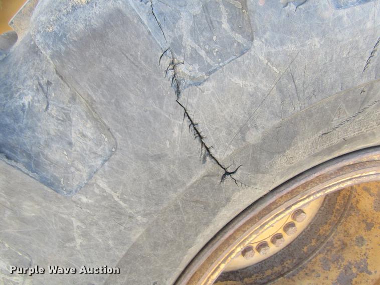 image for item DC8326 2000 Caterpillar 938G wheel loader