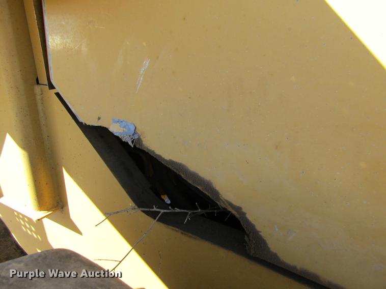 image for item DC8326 2000 Caterpillar 938G wheel loader