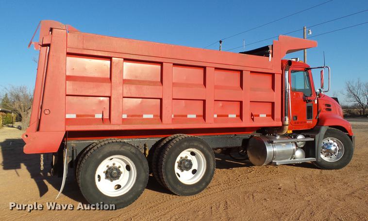 image for item DD1241 2005 Mack CXN dump truck