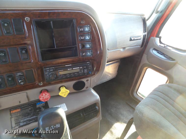 image for item DD1241 2005 Mack CXN dump truck